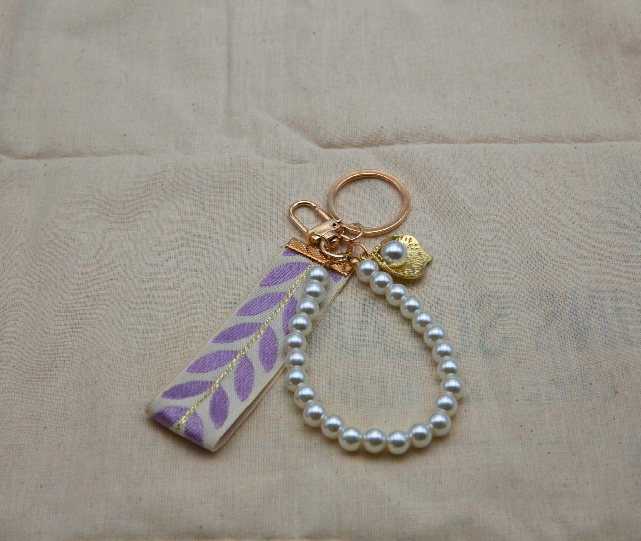 sleutelhanger blad paars