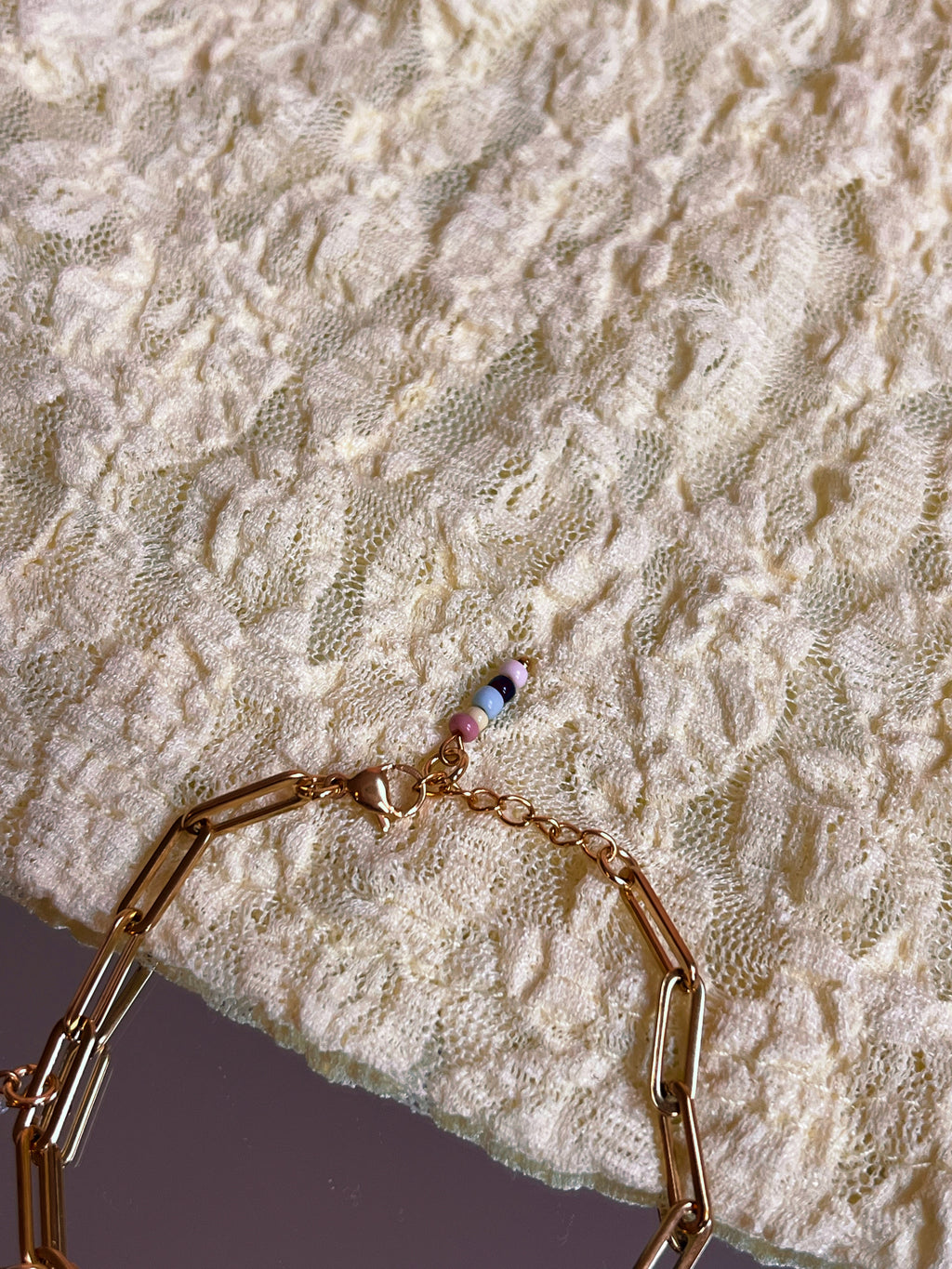 Charm armband pastel flower