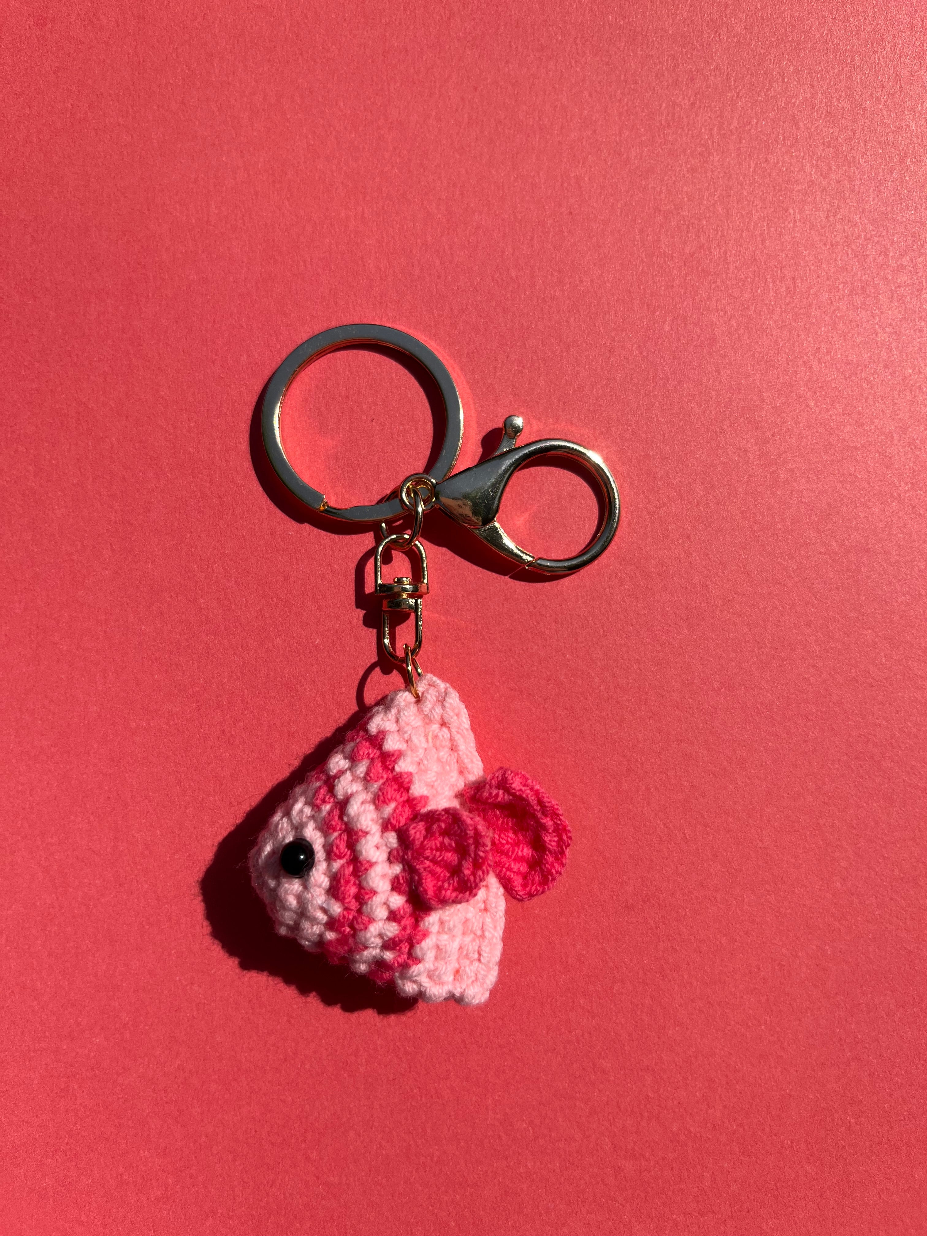 sleutelhanger vis roos