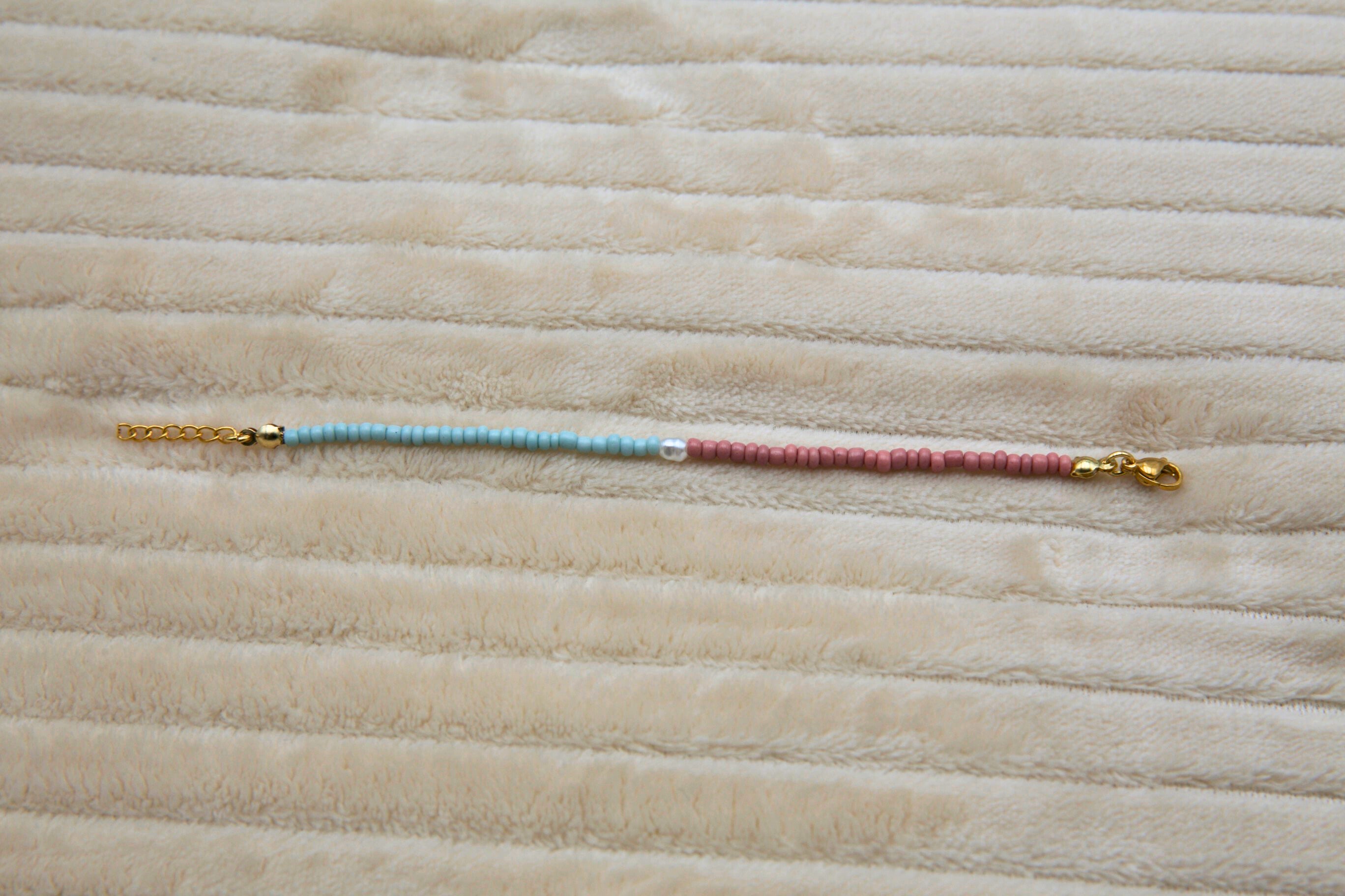 armband light blue pearl