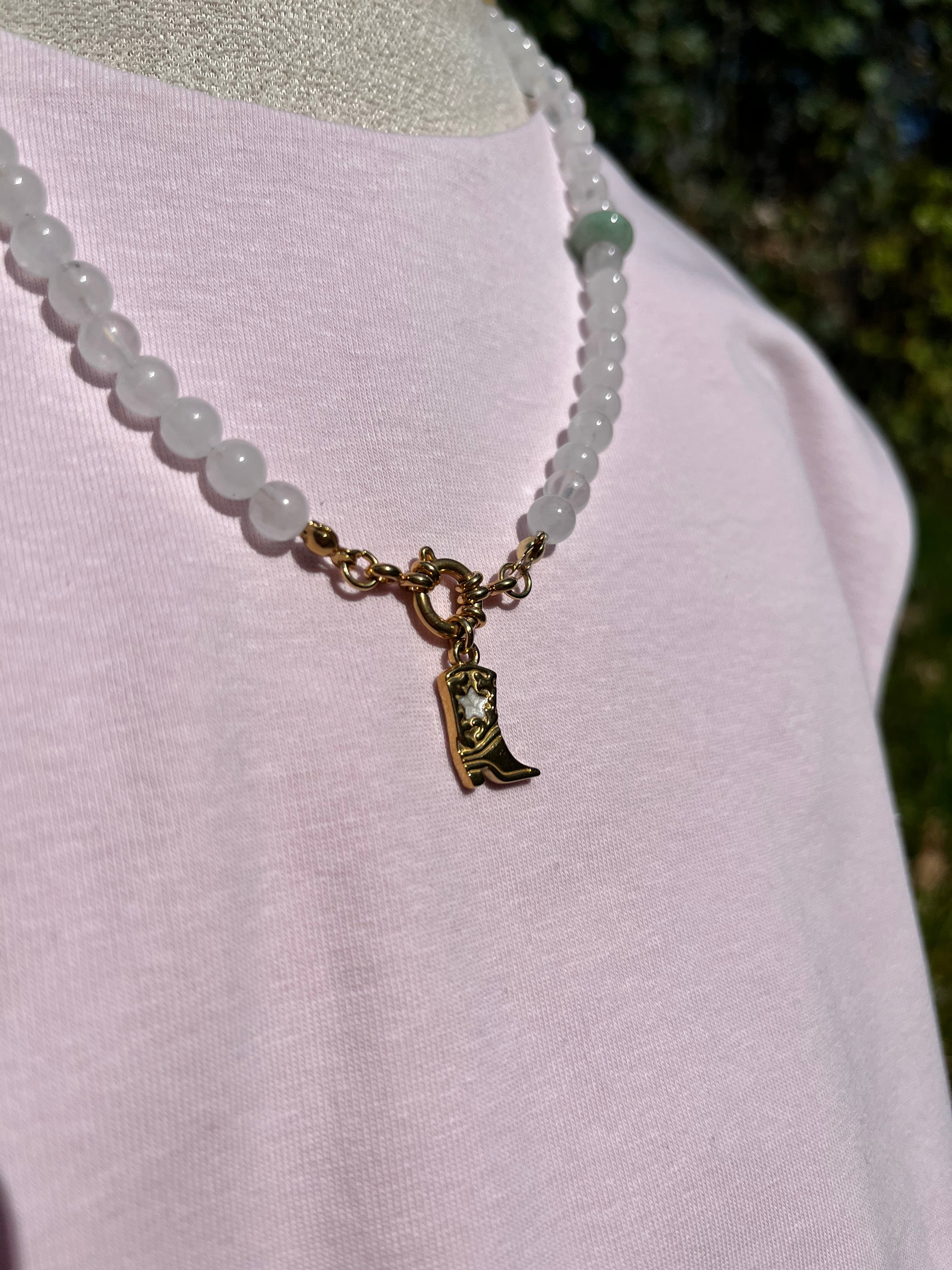 ketting natuursteen white boot