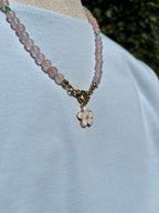 ketting natuursteen pinky white flower