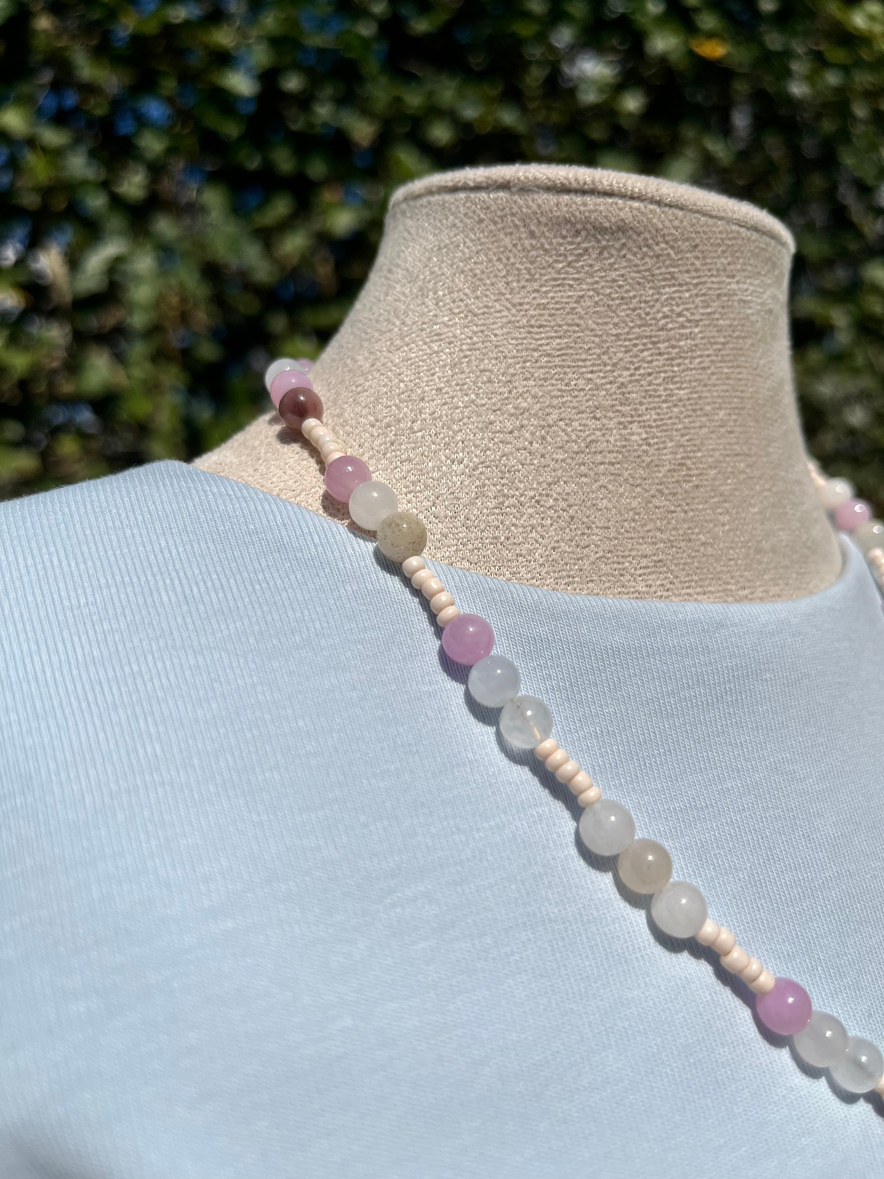ketting natuursteen pearls and spiral