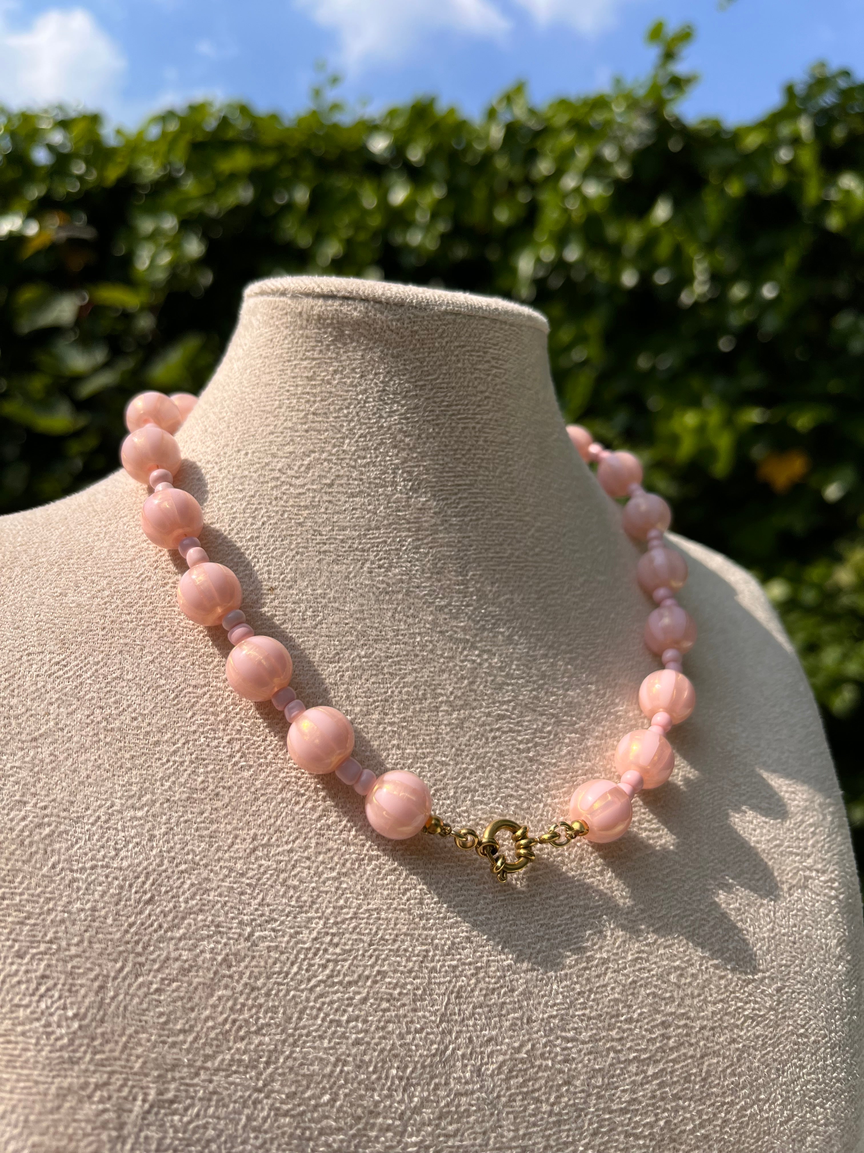 ketting lichtroze streepjes