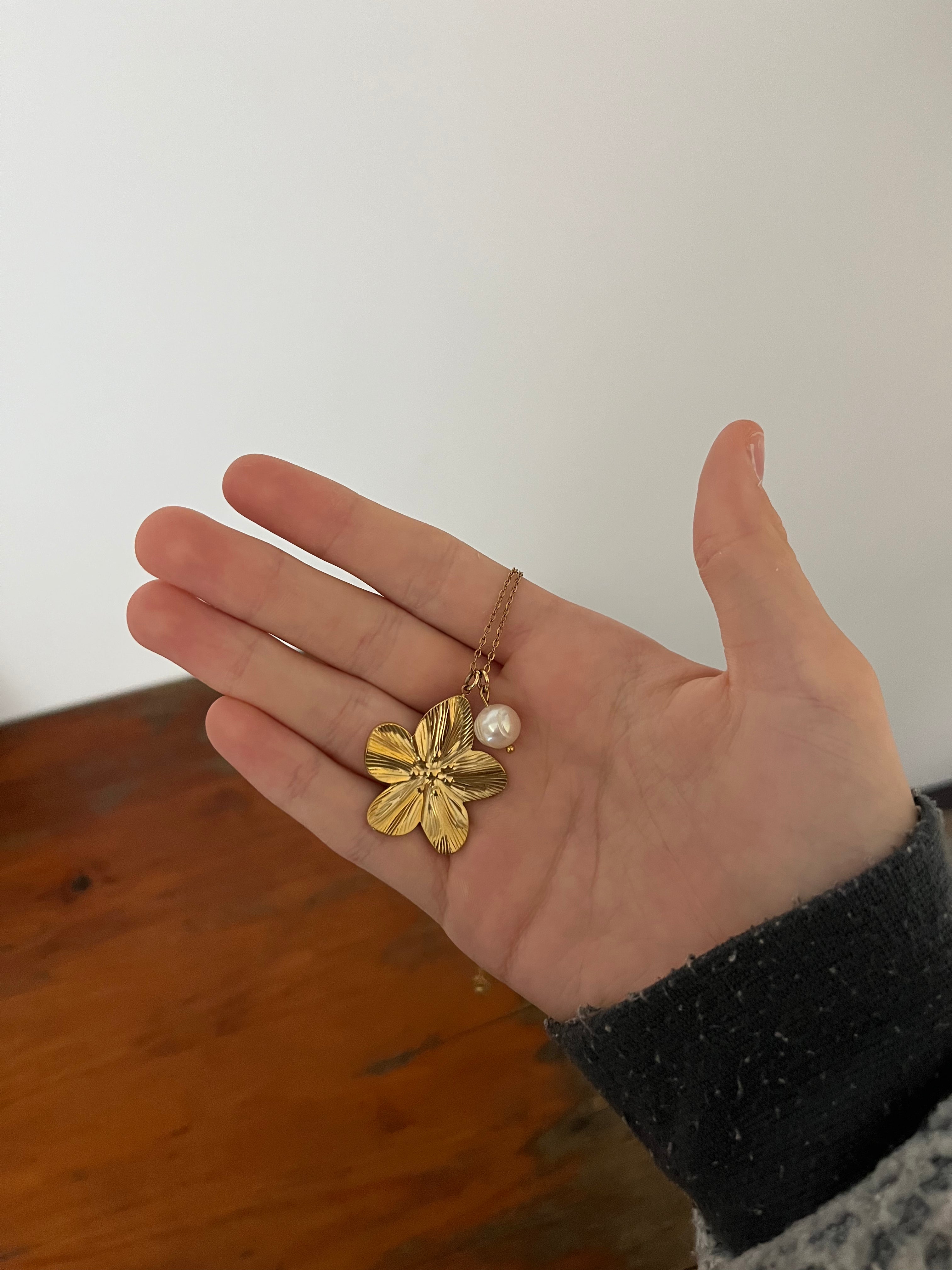 ketting bloem goud