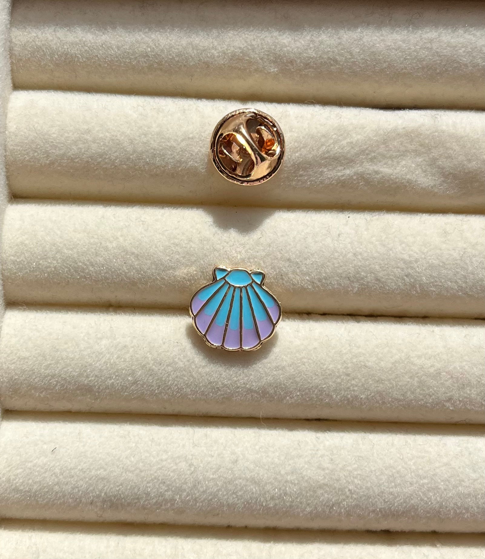 Pin schelpje