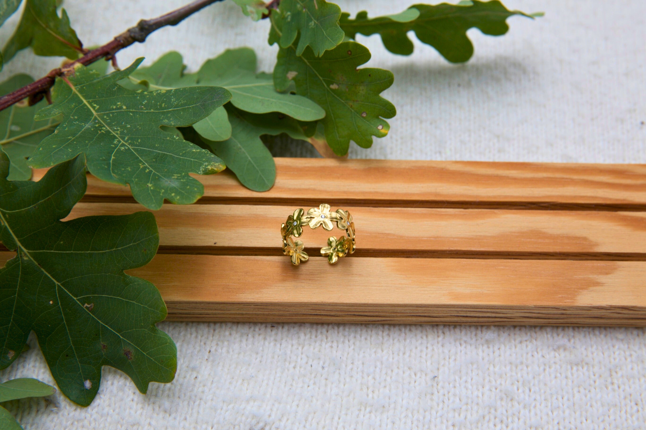 infinite flowers ring